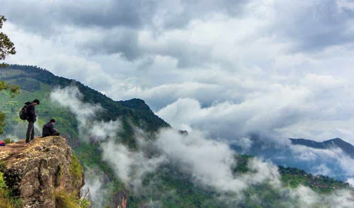 Trekking in Karnataka ,Cabsrental.in